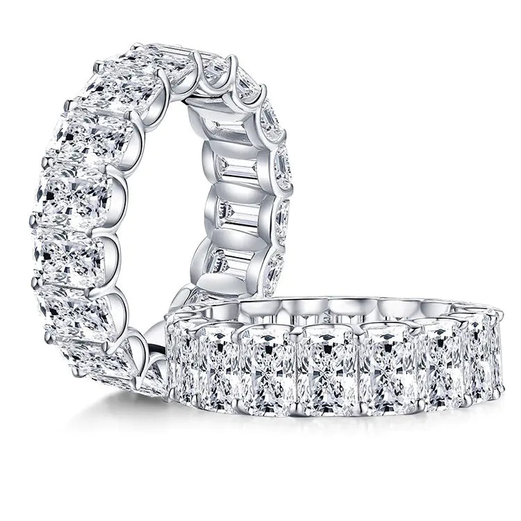 Sterling Silver Ring with High Carbon Diamond Simulant